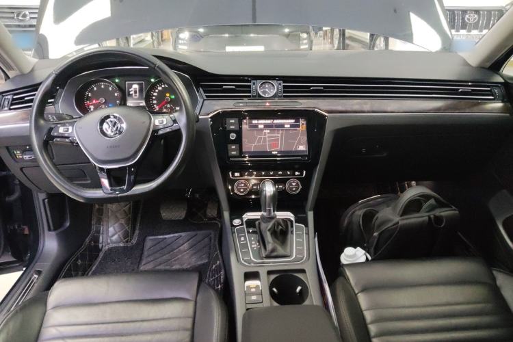 Used Volkswagen Magotan 2019 380TSI DSG Luxury Model China V Standard
