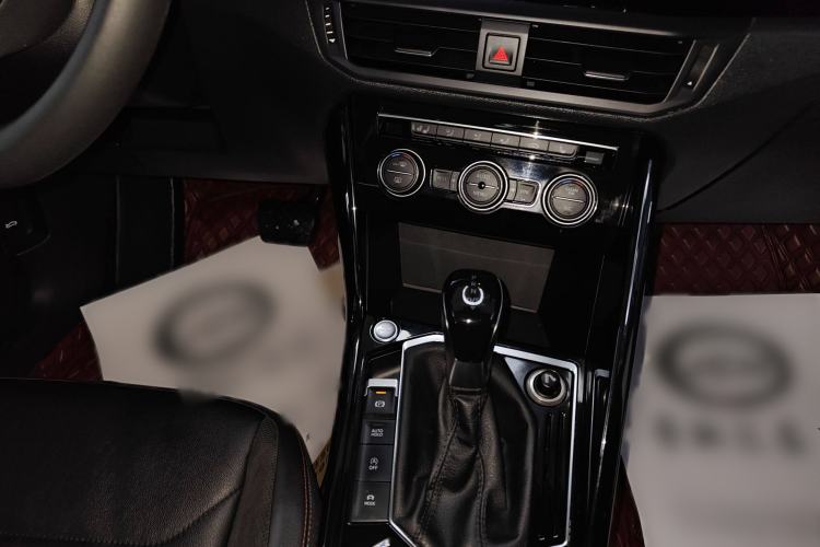 Used Volkswagen Tayron 2019 330TSI Two-Wheel Drive Luxury Model China VI Standard
