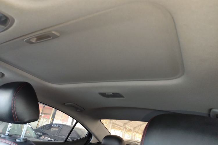 Used Hyundai Elantra 2018 1.4T Dual-Clutch Xuan Dong · Dynamic Edition
