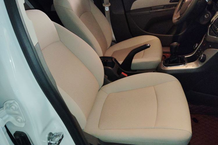 Used Chevrolet Cruze 2015 1.5L Classic SL MT
