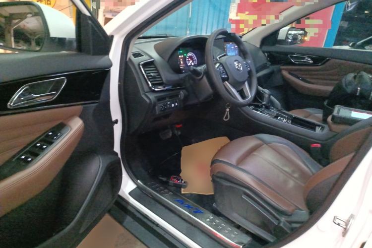 Used Dongfeng Aeolus AX7 2018 Classic 1.6T Automatic Elite Model
