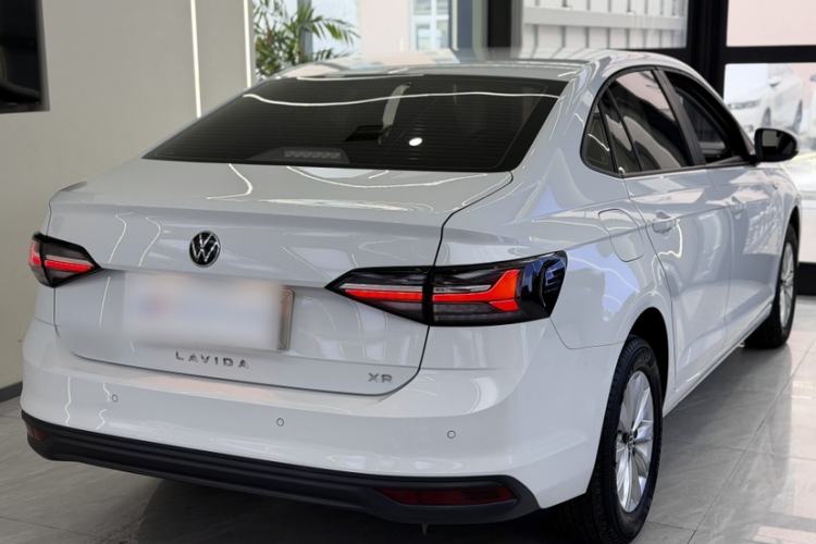 Used Volkswagen Lavida 2023 New Sharp 1.5L Manual New Comfort Edition
