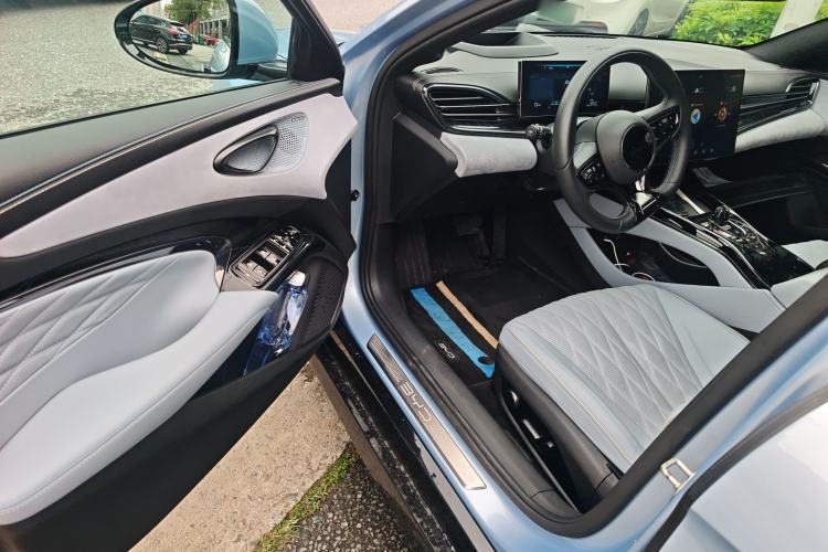 Used BYD Seal 2022 700 km Long-Range Rear-Wheel-Drive Version
