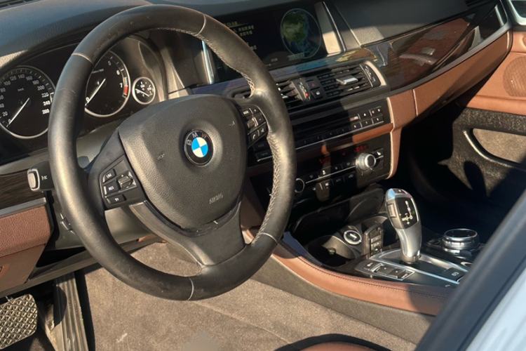 Used BMW 5 Series 2014 525Li Luxury Design Package
