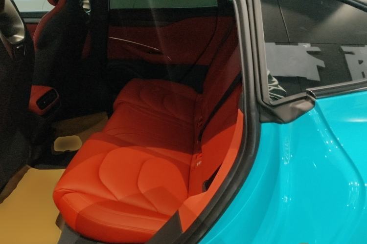 Used  SU7 2024 Rear-Drive Ultra-Long Range Advanced Pro-Level Intelligent Driving Version
