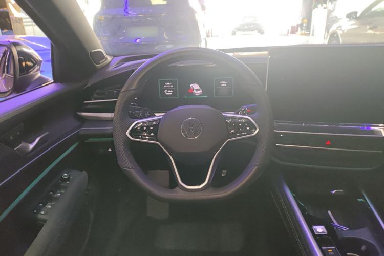 Used Volkswagen Passat 2025 Pro 380TSI Starry Dragon Luxury Edition
