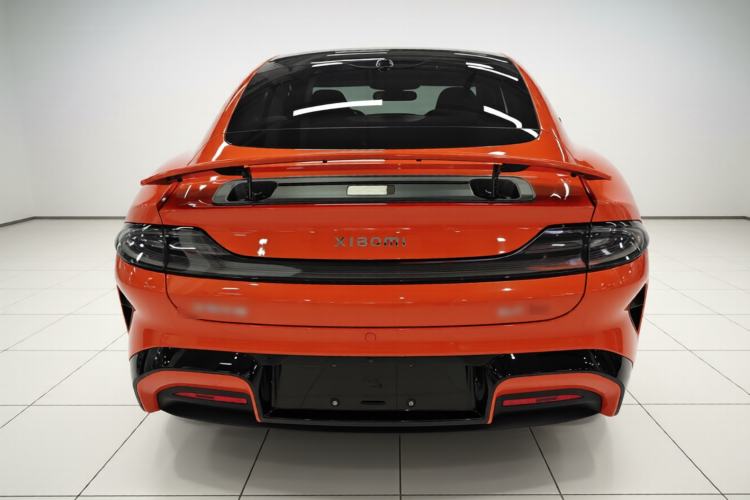 Used Xiaomi Auto SU7 2024 Four-Wheel Drive Ultra-Long Range Advanced Intelligent Driving Max Edition
