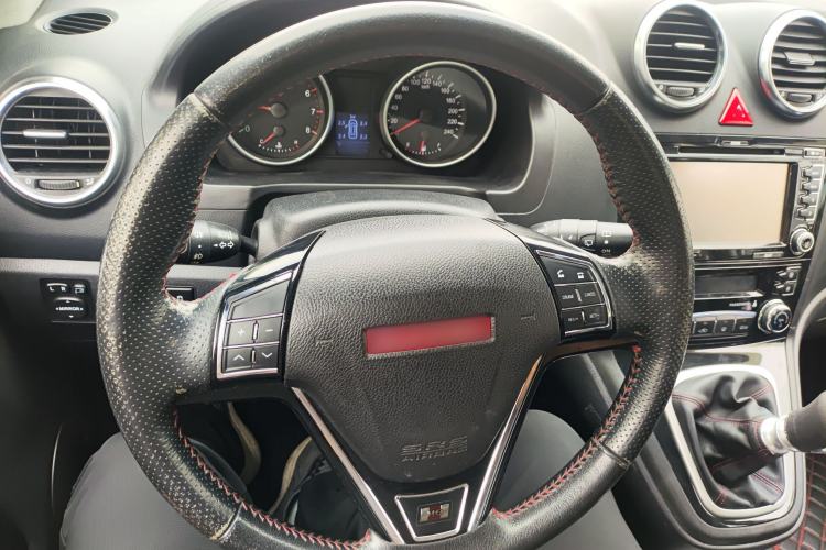 Used Haval H6 2013 Upgraded Model 1.5T Manual Two-Wheel Drive Elite Version
