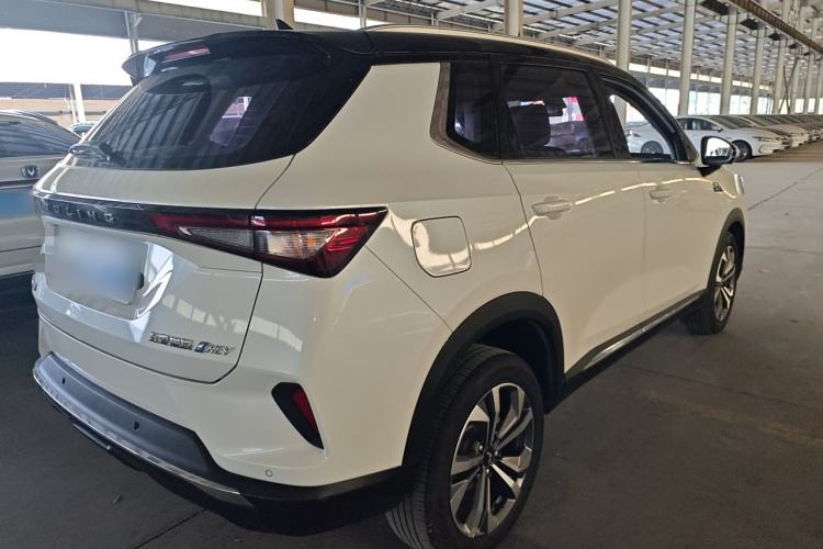 Used Wuling Asta 2022 2.0L DHT Electric-Speed Version
