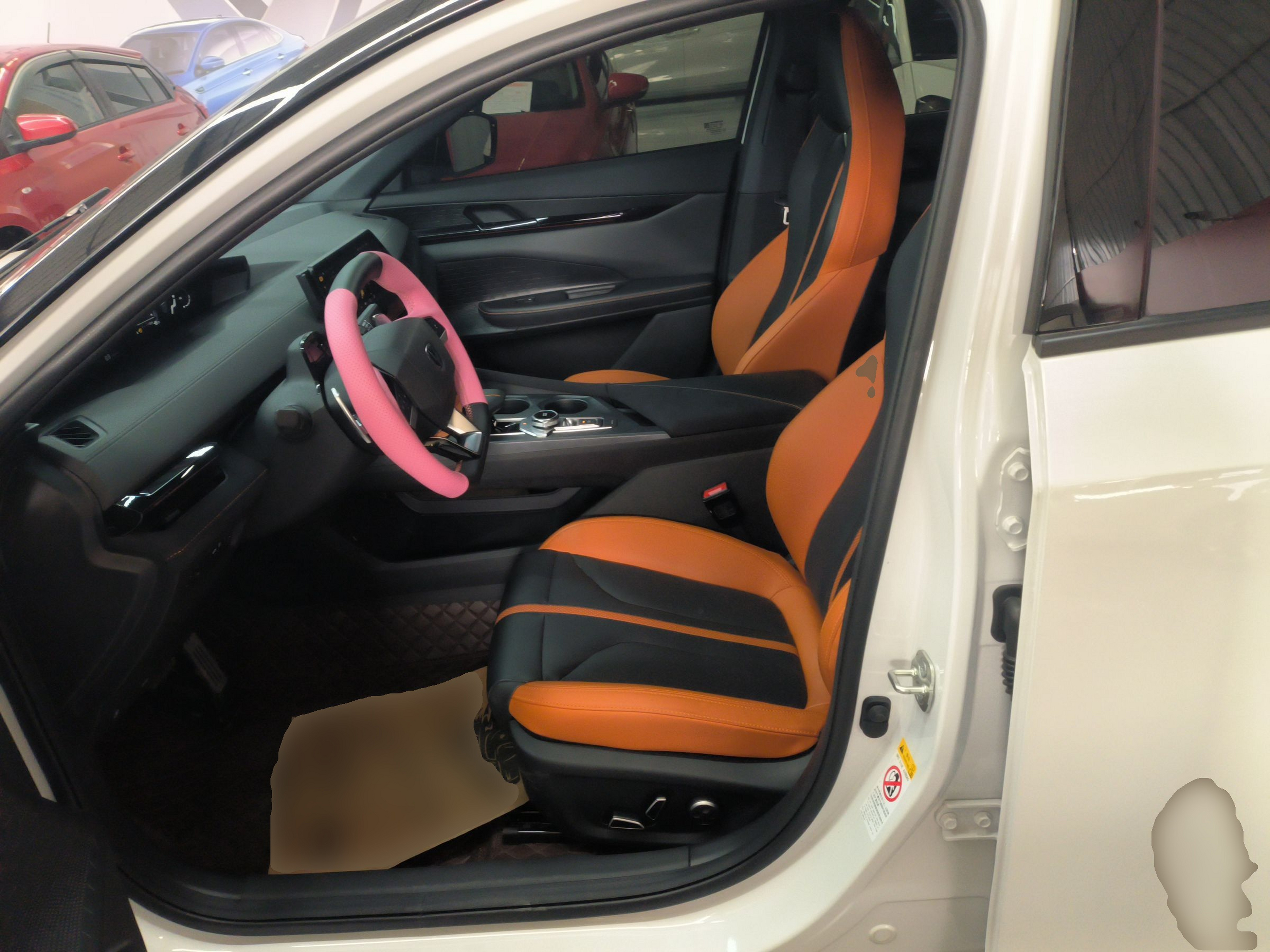 Переднее сиденье в автомобиле