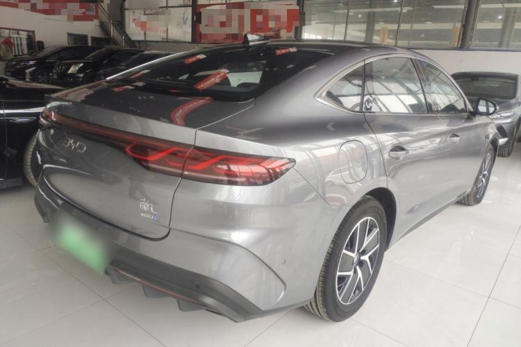 Used BYD Qin L 2025 DM-i Smart Drive 120KM Leading Model
