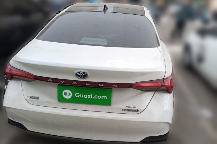 Used Toyota Avalon 2019 Dual-Engine 2.5L XLE Prestige Version China V Standard

