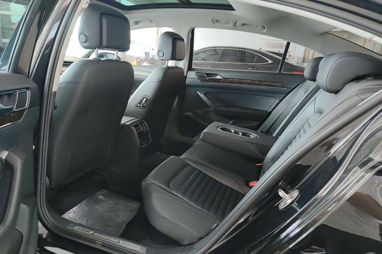 Used Volkswagen Magotan 2019 330TSI DSG Luxury Version China VI Standard
