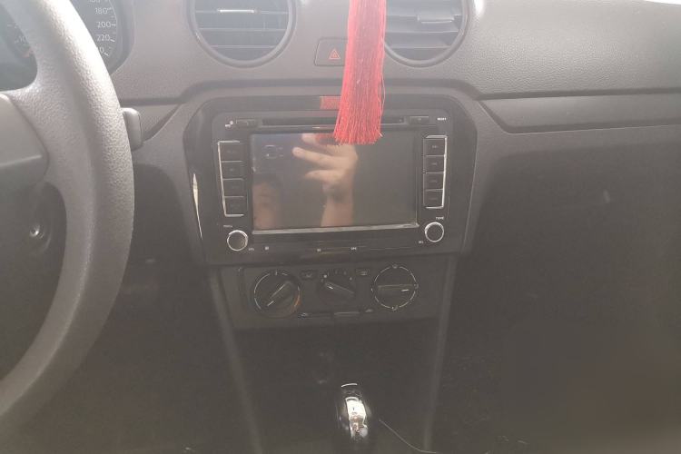 Used Volkswagen Jetta 2015 Value Edition 1.6L Automatic Fashion Version
