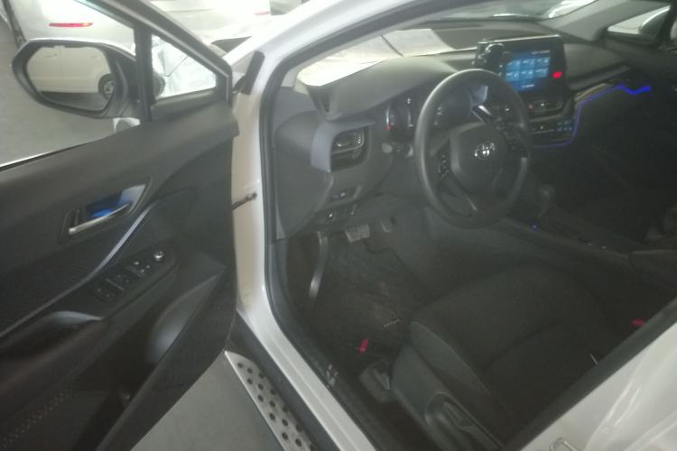 Used Toyota IZOA 2021 2.0L Enjoy Edition