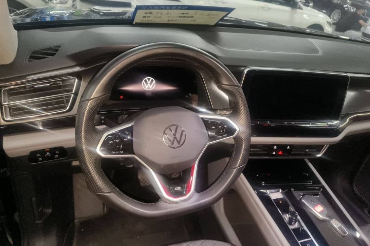 Used Volkswagen Teramont X 2023 330TSI Two-Wheel-Drive Luxury Edition
