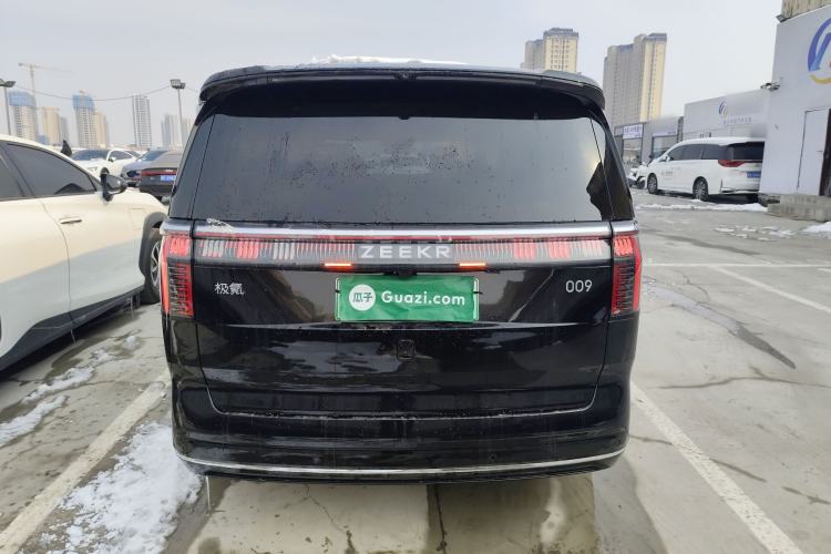 Used Zeekr 009 2024 7-Seater Walk-Through Version Four-Wheel Drive 108 kWh