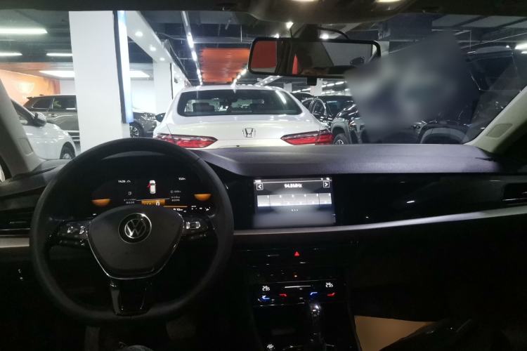 Used Volkswagen Lavida 2022 280TSI DSG Luxury Edition
