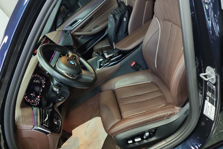 Used BMW 5 Series 2022 Second Facelift 530Li Luxury Version M Sport Package
