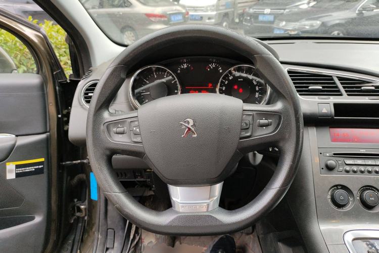 Used Peugeot 3008 2016 2.0L Automatic Classic Edition