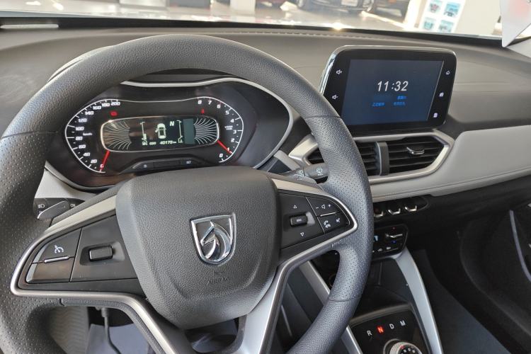 Used Baojun 510 2017 1.5L Automatic Fashion Model
