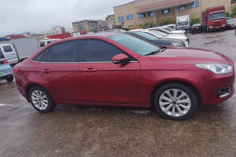Used Ford Escort 2015 1.5L Manual Fashion Edition