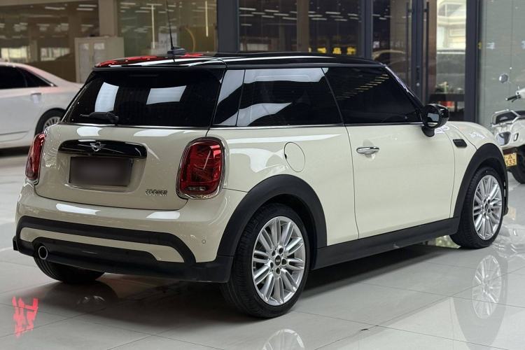 Used  MINI 2022 1.5T COOPER Classic Edition

