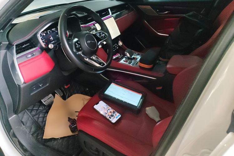 Used Jaguar F-PACE 2022 P250 R-Dynamic BLACK
