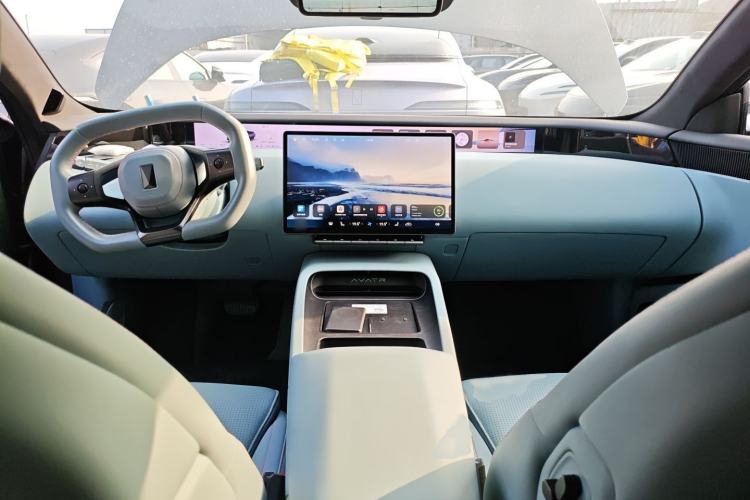 Used  12 2024 700 Three-Laser Rear-Wheel Drive Luxury Edition
