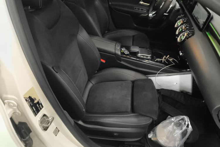 Used Mercedes-Benz A-Class 2020 Restyled A 200 L Sport Sedan Fashion Version