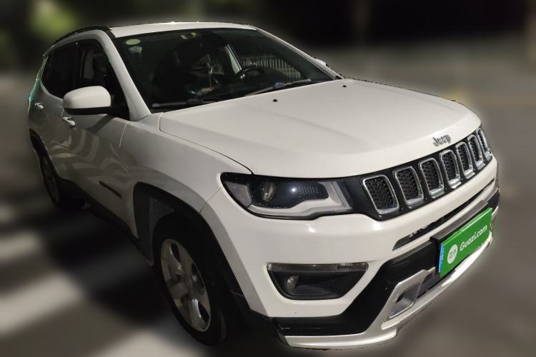 Used  Compass 2017 200T Automatic Family Edition
