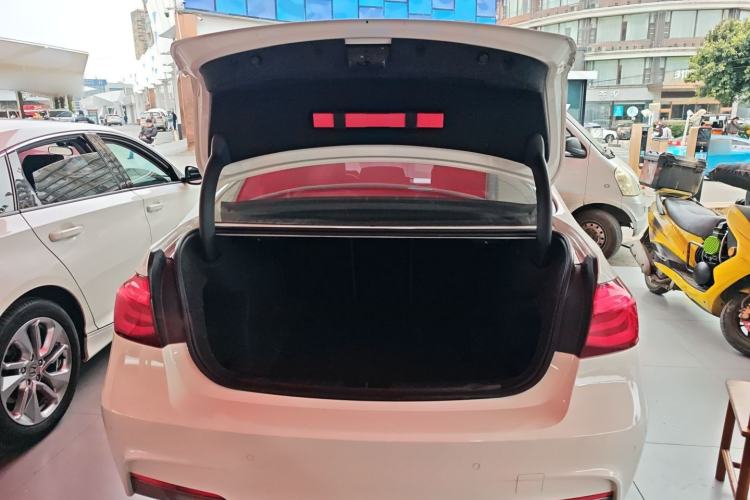 Used BMW 3 Series 2019 320i M Sport Night Edition
