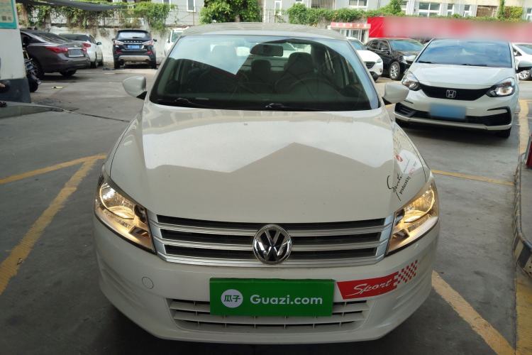 Used Volkswagen Santana 2015 1.6L Manual Fashion Edition
