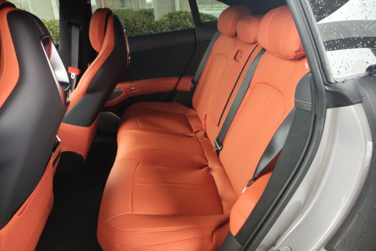 Used Xiaomi Auto YU7 2025 Ultra-Long Range High-Performance All-Wheel-Drive Max Edition
