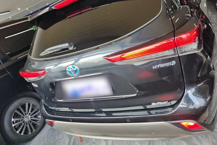 Used Toyota Highlander 2022 Dual-Engine 2.5L Four-Wheel Drive Prestige Version 7 Seats
