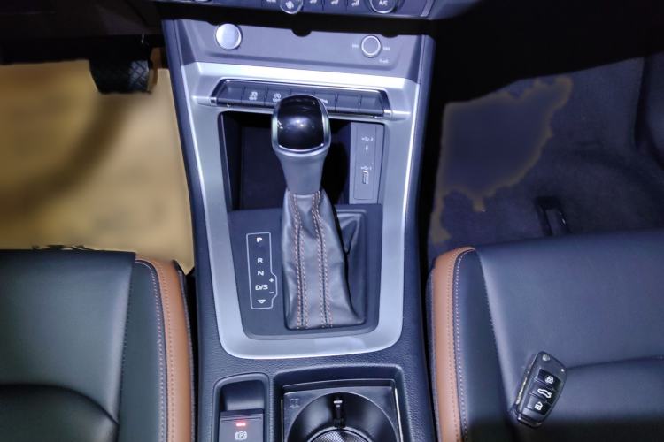 Used Audi Q3 2020 40 TFSI Fashionable and Elegant Model
