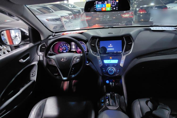 Used Hyundai Santa Fe 2013 2.4L Automatic Two-Wheel Drive Smart Version
