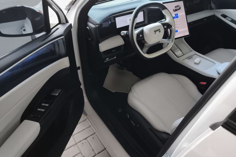 Used  L7 2023 1.5T 115 km Starship
