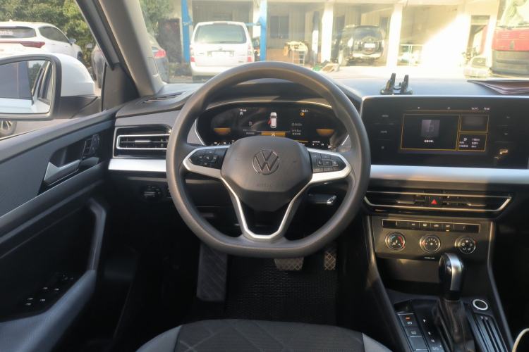 Used Volkswagen Lavida 2023 1.5L Automatic De Yi Edition