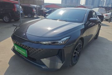 Used Changan UNI-V iDD 2024 Blue Whale Smart Electric iDD 136km ZhiKu Model