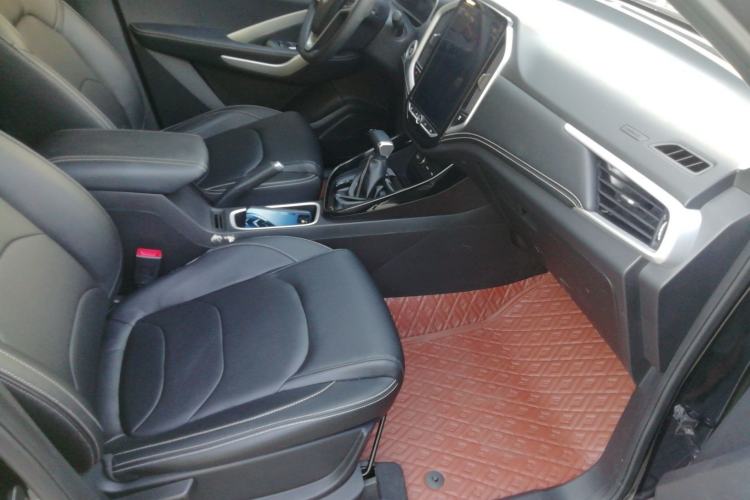 Used Baojun 530 2021 Global Car Anniversary Edition 1.5T CVT Luxury Model 5 Seats
