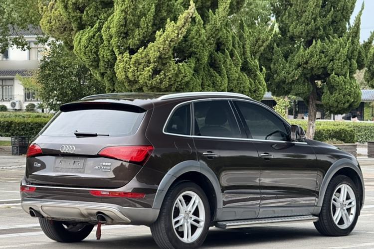 Used Audi Q5 2017 Plus 40 TFSI Technology Model
