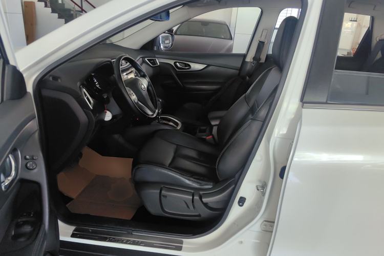 Used Nissan X-Trail 2014 2.0L CVT Comfort Edition 2WD
