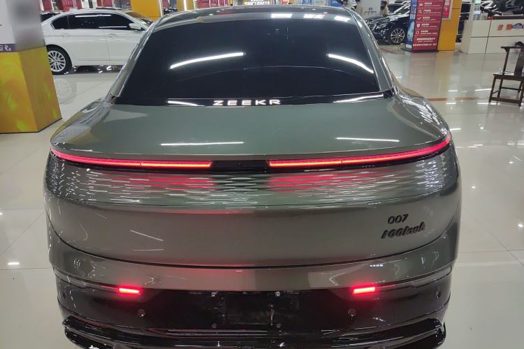 Used Zeekr 007 2025 Long-Range Rear-Wheel-Drive Intelligent Driving Version 100 kWh
