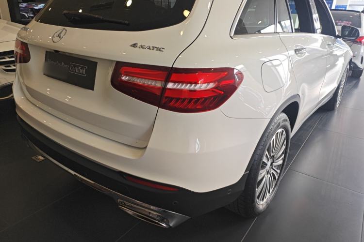 Used Mercedes-Benz GLC 2016 GLC 260 4MATIC Luxury Model