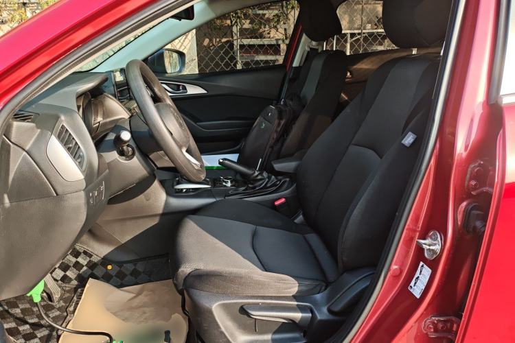 Used Mazda Mazda 3 Axela 2017 Sedan 1.5L Automatic Comfort Model Emission Standard China V
