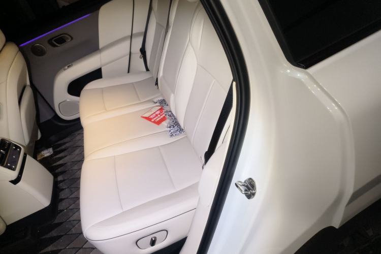 Used Li Auto Li Auto i6 2025 Model Two-Wheel-Drive Standard Type