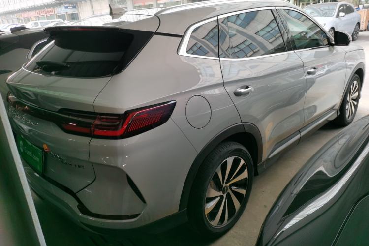 Used BYD Song PLUS New Energy 2024 HONOR Edition DM-i 110km Flagship PLUS
