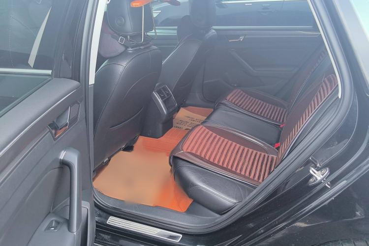 Used Volkswagen Passat 2017 1.8TSI DSG Government Procurement Version (CEA Engine)
