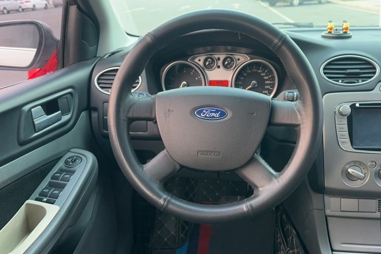 Used Ford Focus 2013 Hatchback Classic 1.8L Automatic Base Model